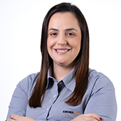 Maíra Negrini de Almeida / Financial Assistant